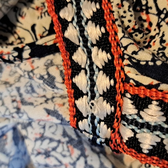 Daniel Rainn women's size small rayon tank top, flowy VGUC - Picture 5 of 7